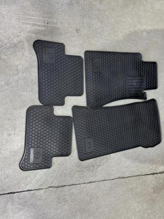 These are in my C32. I'd like a pair for my CLK55