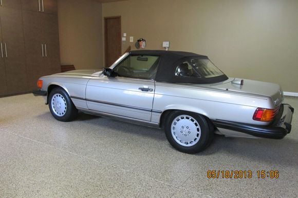 1986 560SL Maintained like new and always garaged.