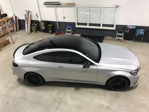 I vinyl wrapped the rest of the roof black to complete the look.