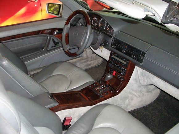 The Exclusive Leather interior is in great shape after a little cleaning and ready for it's grateful occupants.