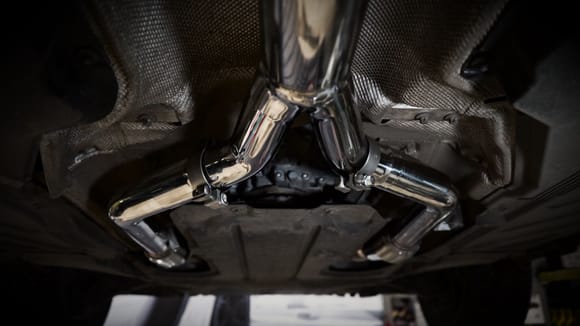 Mercedes-Benz C450 C43 AMG Armytrix Y-pipe Installed