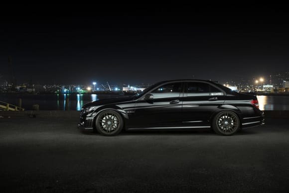 c63 black side night