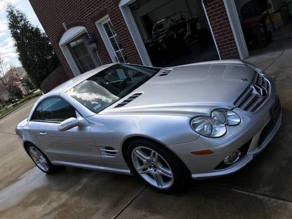 2007 Mercedes-Benz SL550 - 2007 Mercedes 550 SL - Used - VIN WDBSK71f131079 - 99,000 Miles - 8 cyl - 2WD - Automatic - Convertible - Silver - Brentwood, TN 37027, United States