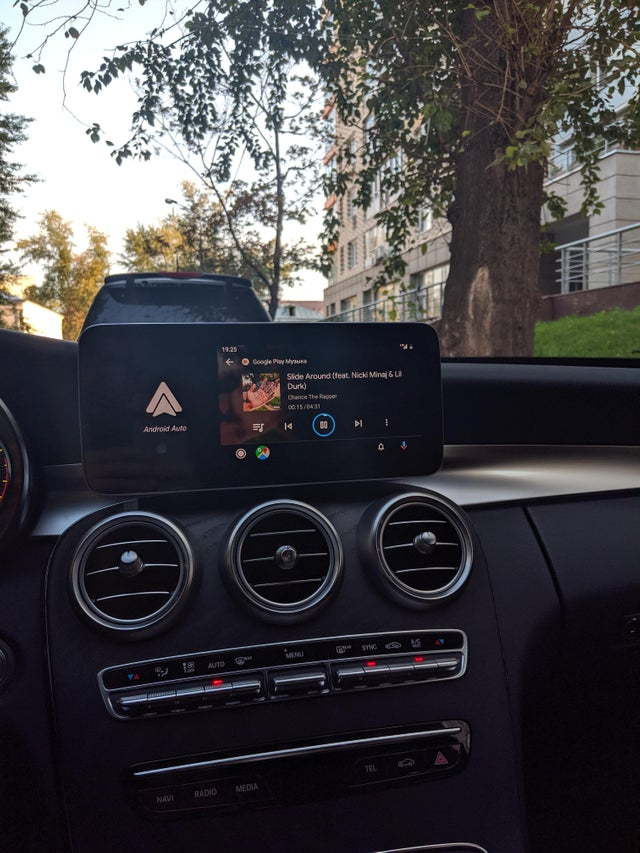 Add CarPlay or Android Auto to Your Vehicle With This $96 Foldable Display  - CNET