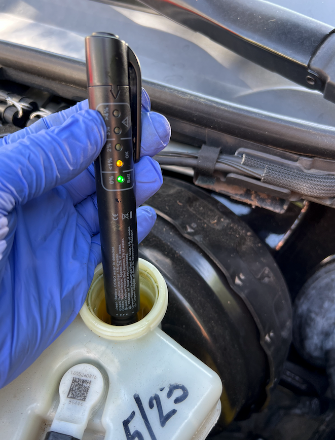 SL400 two year old brake fluid.  1% water content.