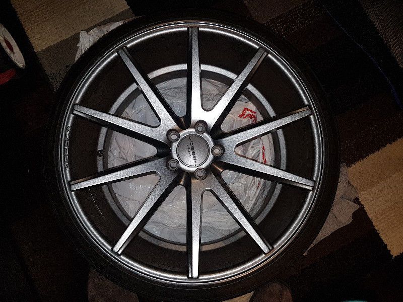 Wheels and Tires/Axles - 20" Vossen VFS1 with Tires - Located in Toronto Canada - Used - 2008 to 2018 Mercedes-Benz C300 - Brampton, ON L6Y4R8, Canada