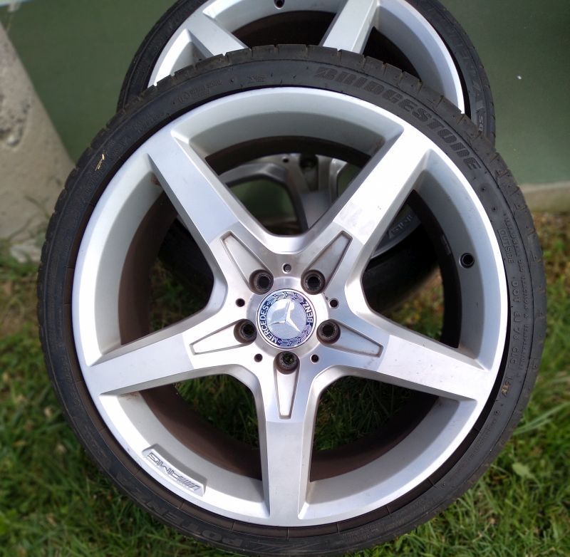 Wheels and Tires/Axles - 4 19" staggered OEM 5 spoke wheels and tires - Used - 2015 to 2016 Mercedes-Benz SL400 - Sparta, NC 28675, United States