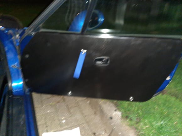 painted them black and throwed them on the car :)
Notice there are no speaker holes.