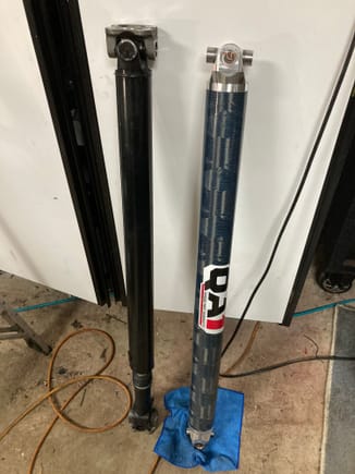 Kmiata driveshaft vs carbon fiber driveshaft (19.8 lbs vs 7.8 lbs). Need to install the flange yokes from the kmiata driveshaft to the CF one.  If you or anyone you know might be interested in buying this axle without the flange yokes, let me know, nd I'll workout a great deal for you.
