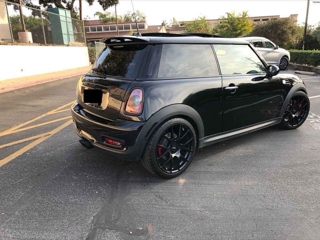 2013 Mini Cooper - Super low mileage, tons of mods R56 - Used - VIN WMWSV3C5XDT392568 - 26,000 Miles - 4 cyl - 2WD - Automatic - Hatchback - Black - Scarsdale, NY 10583, United States