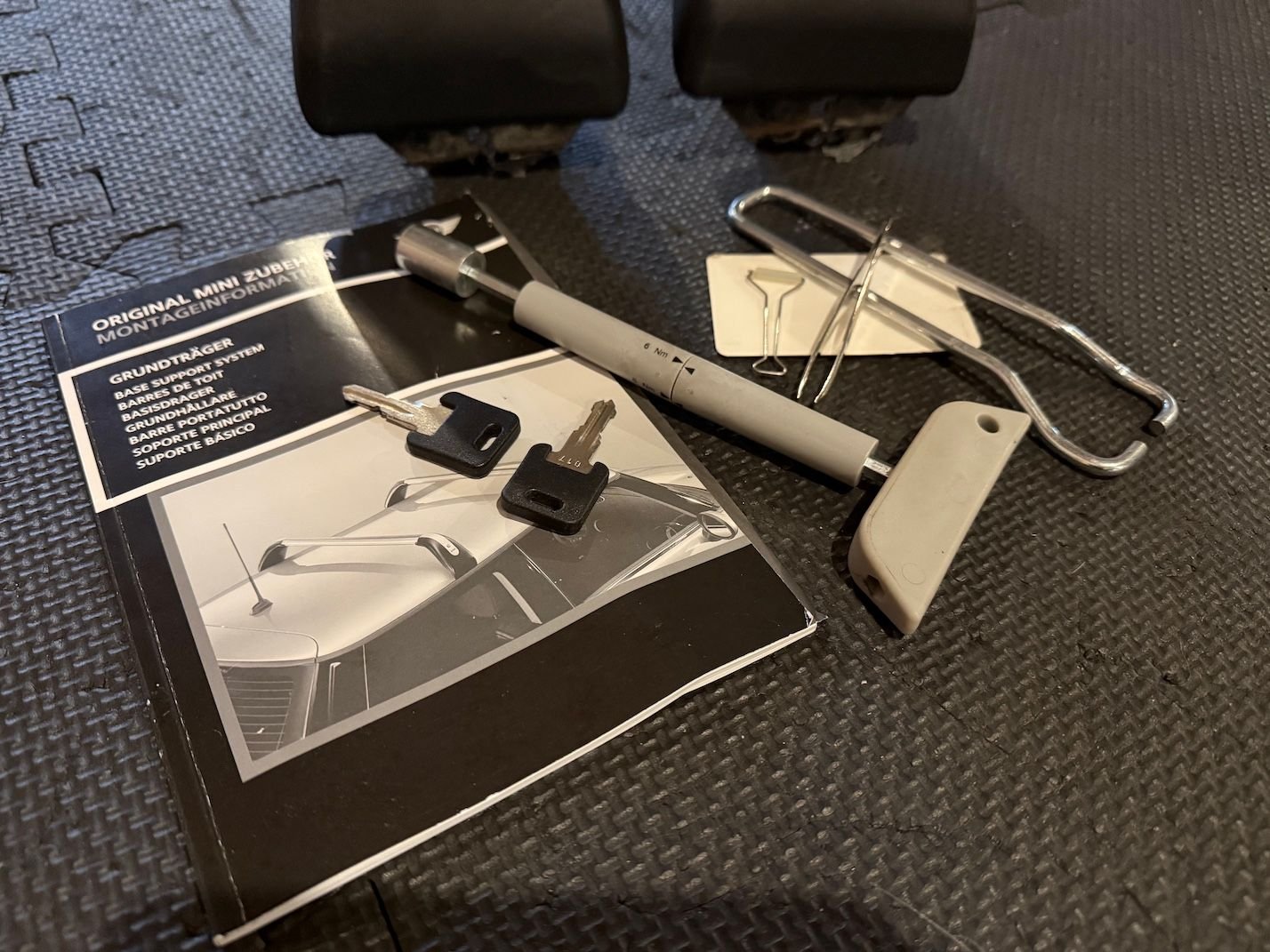 Accessories - Garage cleaning: headlights, fog lights, roof rack, radio, speedometer, other - Used - All Years  All Models - Richmond Hill, ON L4S0G7, Canada