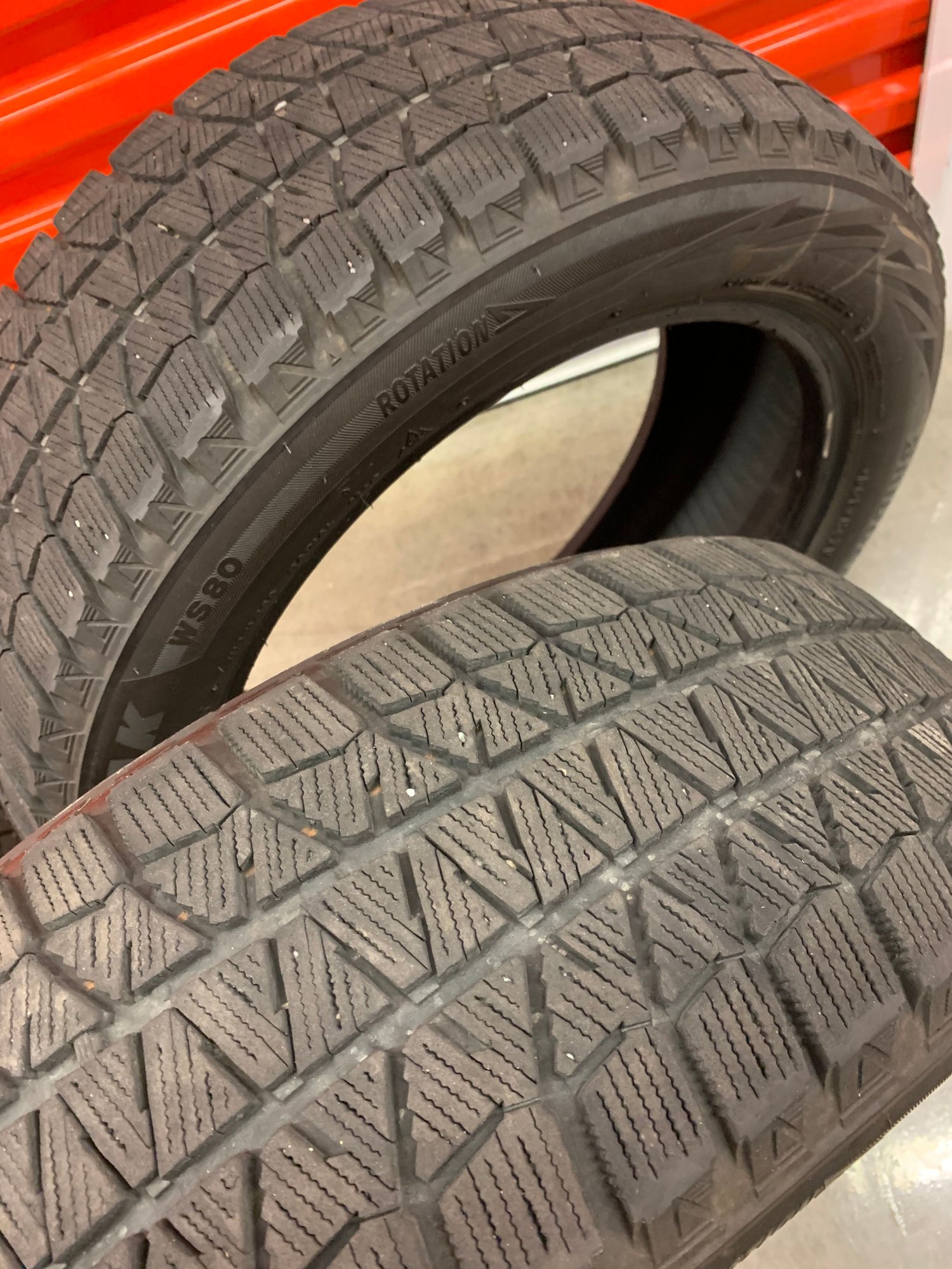 Wheels and Tires/Axles - Free 185/55R16 Blizzaks - set of 4 - Used - All Years Mini All Models - Altoona, PA 16602, United States