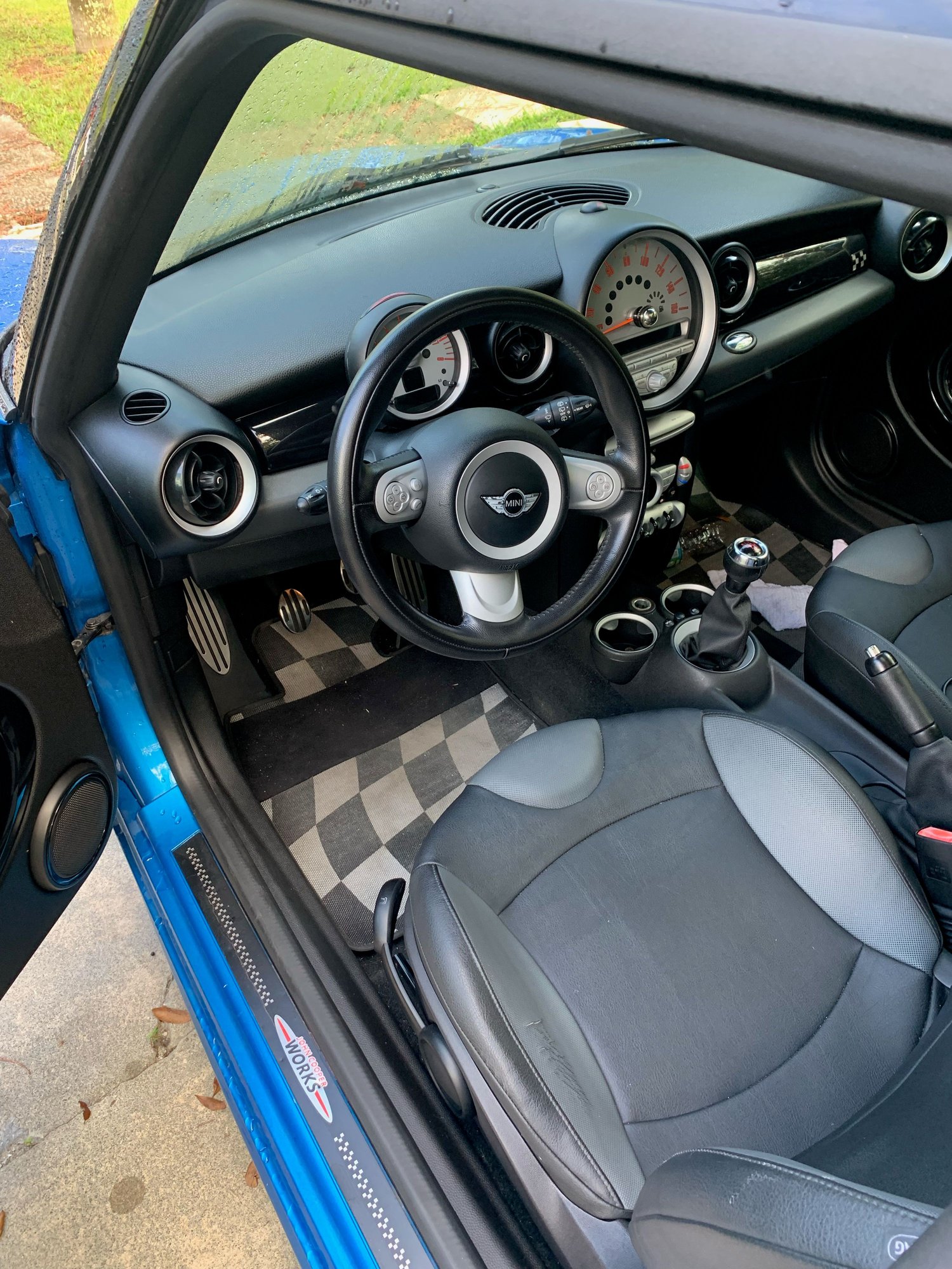 2009 Mini R56: "Mk II" Mini Hatch/Hardtop range - 2009 John Cooper Works - Used - VIN wmwmf935x9tf97438 - 132,000 Miles - 4 cyl - 2WD - Manual - Hatchback - Blue - Davenport, FL 33896, United States
