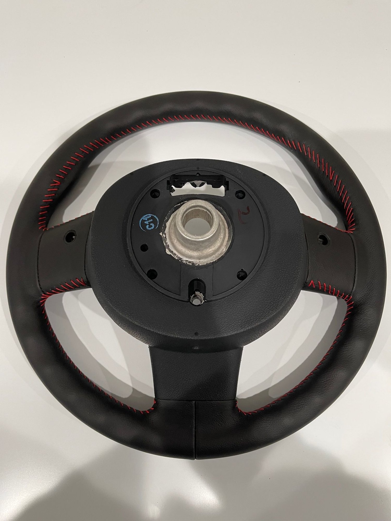 Steering/Suspension - Gen 2 JCW factory JCW steering wheel W/Red stitching - Used - 2011 to 2015 Mini R55: "Mk II" Mini Clubman - 2011 to 2013 Mini R56: "Mk II" Mini Hatch/Hardtop range - 2011 to 2015 Mini R57: "Mk II" Mini Convertible - 2011 to 2015 Mini R58: Coupe - 2012 to 2015 Mini R59: Roadster - 2011 to 2016 Mini R60: Countryman - 2013 to 2016 Mini R61: Paceman - Las Vegas, NV 89149, United States