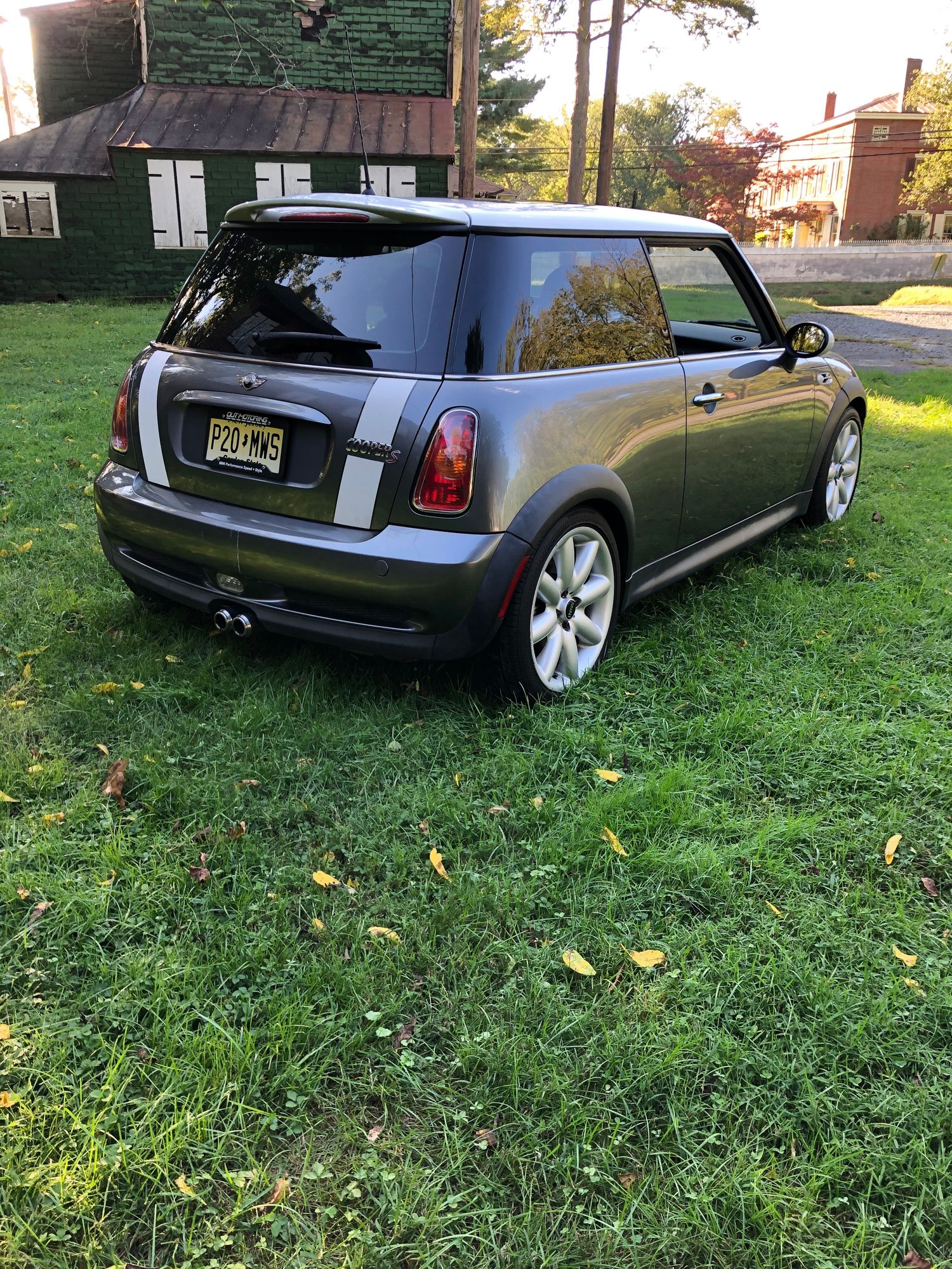 2002 Mini Cooper - 2002 R53 MINI Cooper S - Used - VIN WMWRE33472TD56388 - 71,000 Miles - 4 cyl - 2WD - Manual - Hatchback - Gray - Mount Holly, NJ 08060, United States