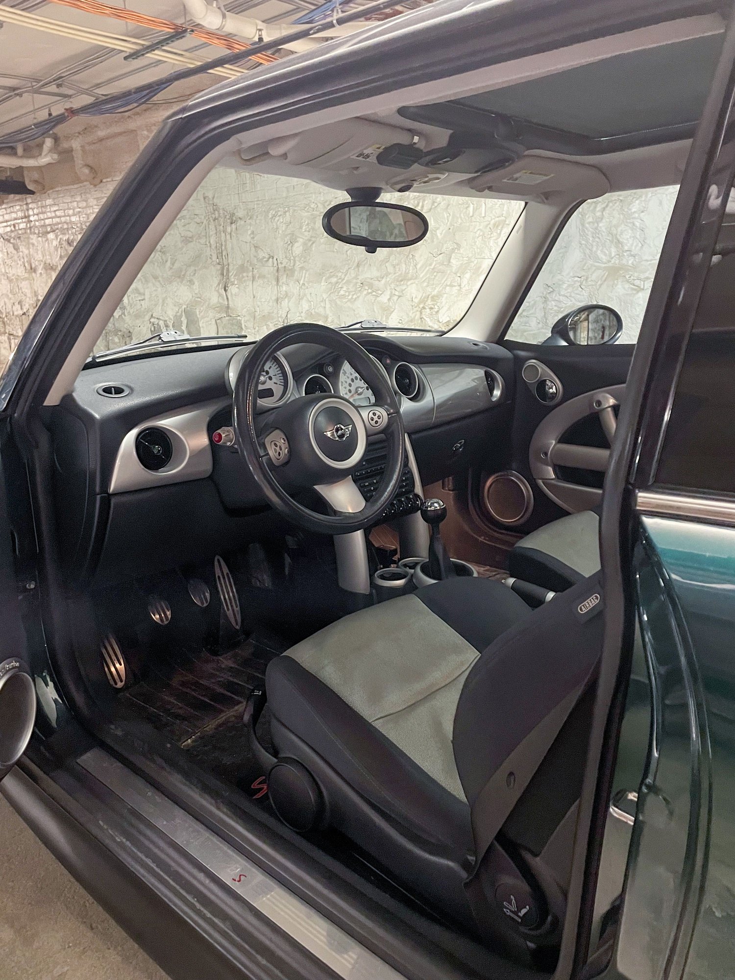2006 Mini R53: "Mk I" Mini Cooper S - 2006 Mini Cooper S - BRG, 6-speed, LSD, Well-maintained - Used - VIN wmwre33586tn2795 - 86,636 Miles - 4 cyl - 2WD - Manual - Hatchback - Other - Milwaukee, WI 53204, United States