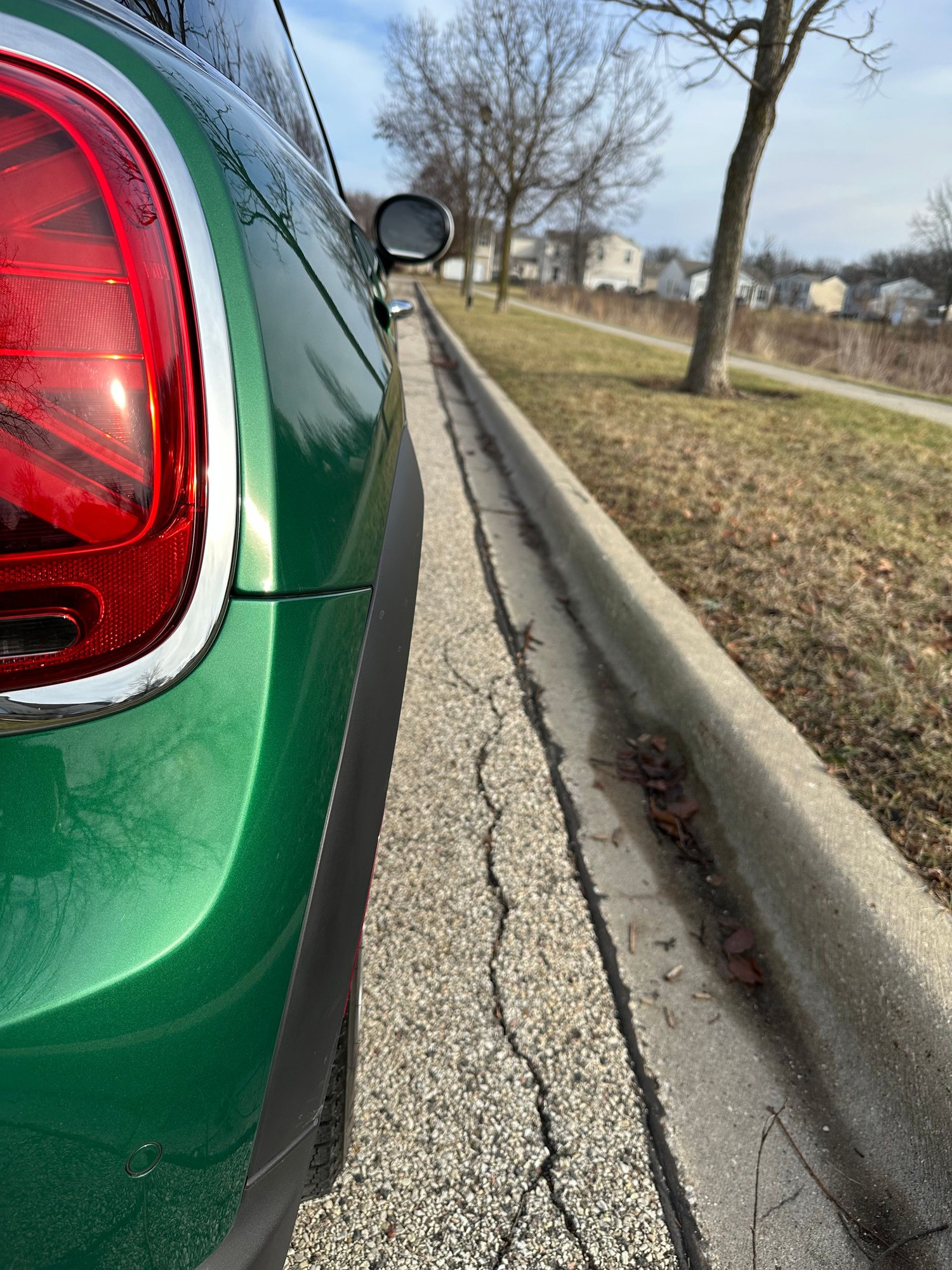 2024 Mini F56: Mini Hatch/Hardtop - 2024 Mini Cooper Hardtop 3-door 6spd - Green on Tan with Low Miles! - Used - VIN WMW33DH08R2U53099 - 12,900 Miles - 3 cyl - 2WD - Manual - Hatchback - Other - Madison, WI 53705, United States