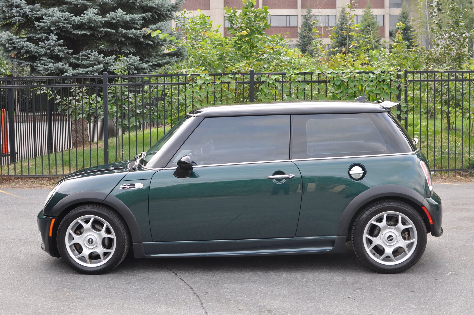 2006 Mini R53: "Mk I" Mini Cooper S - Single owner 2006 BRG/B MCS (6MT, LSD, H/K) + light mods - Used - VIN WMWRE33556TN25769 - 90,800 Miles - 4 cyl - 2WD - Manual - Coupe - Other - Cambridge, MA 02143, United States