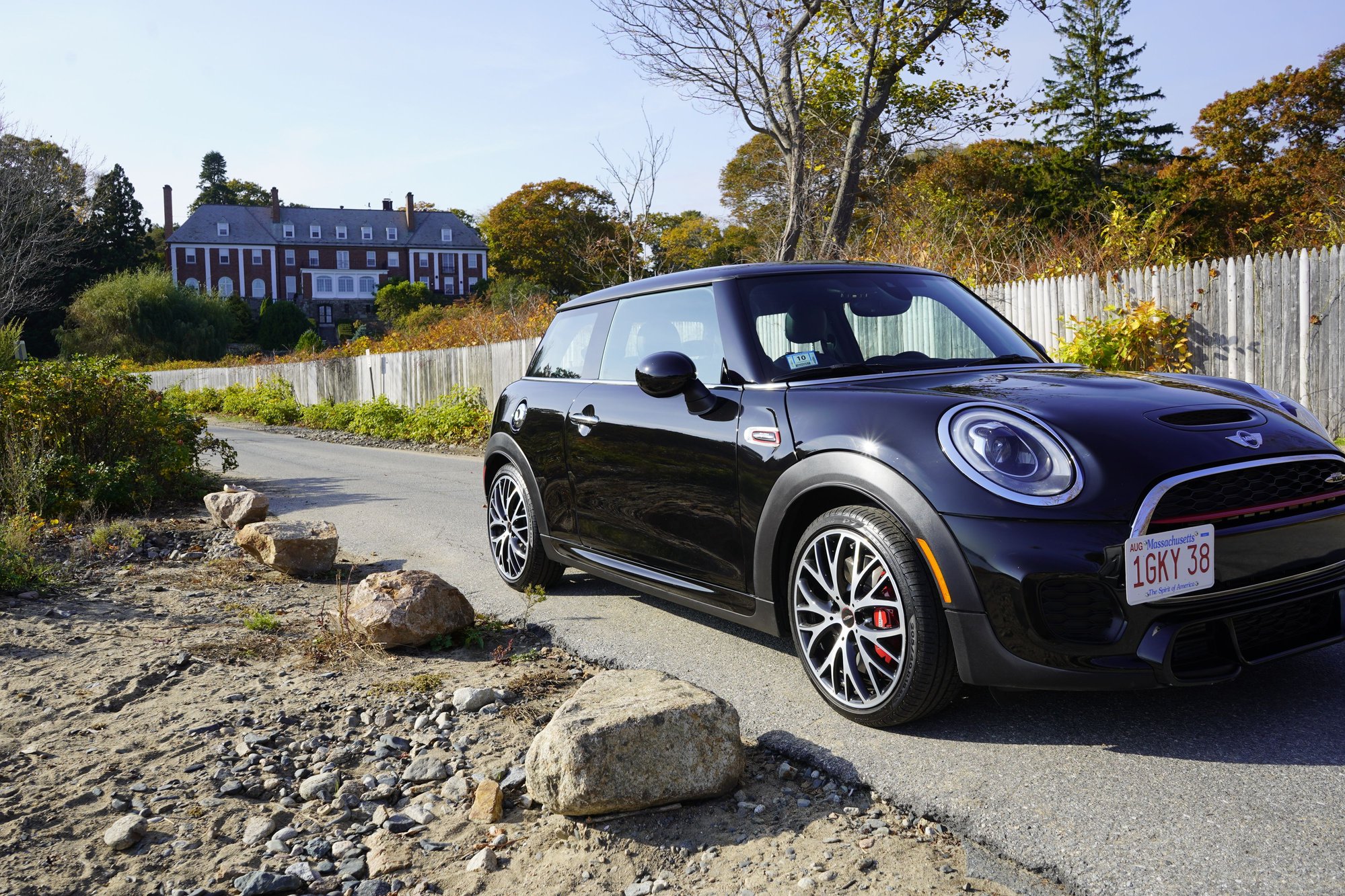 2017 Mini Cooper - FS 2017 Mini cooper JCW - Used - VIN WMWXM9C34H2F65980 - 2WD - Manual - Hatchback - Black - Boston, MA 01923, United States