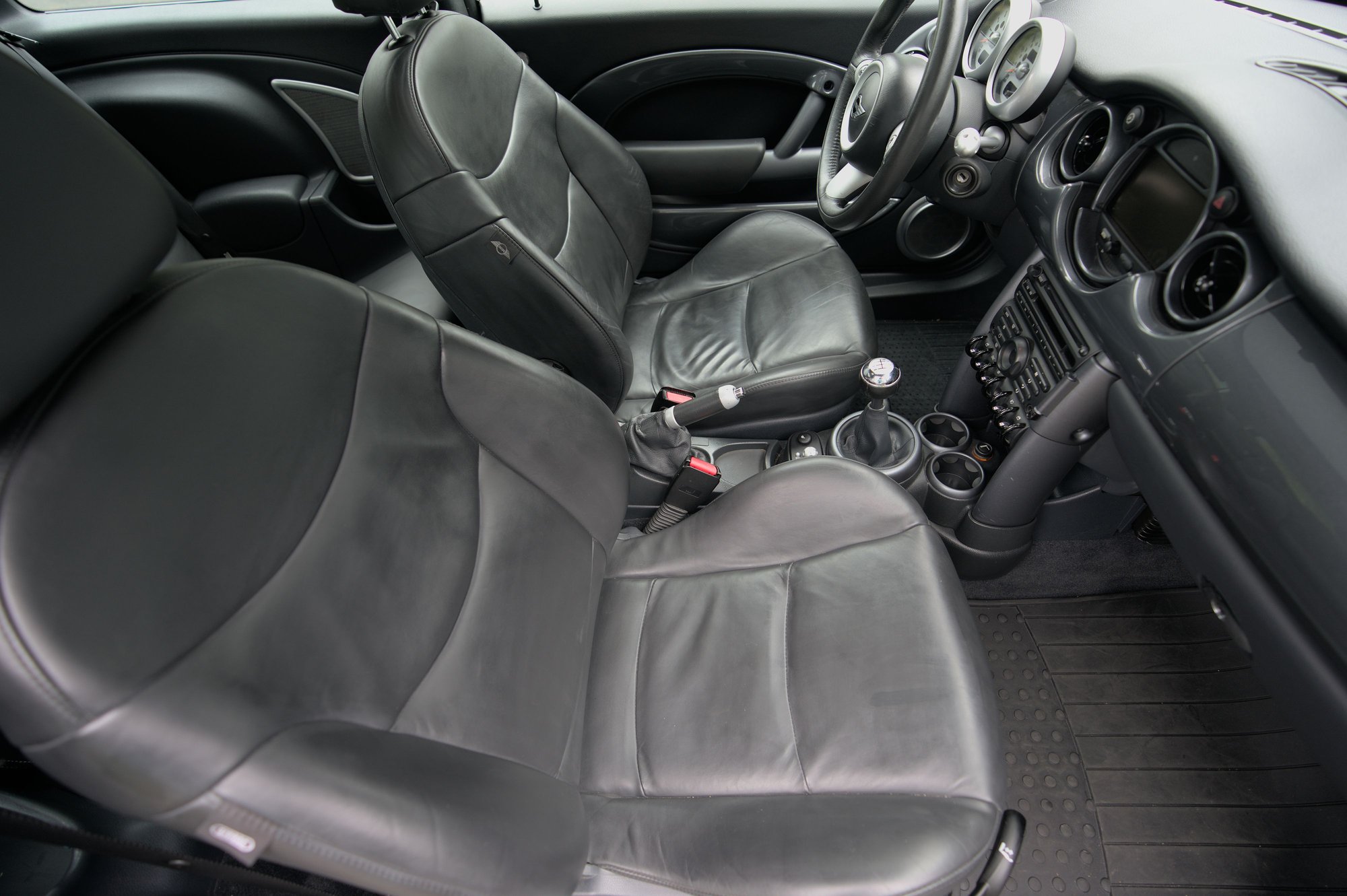 2005 Mini R53: "Mk I" Mini Cooper S - 2005 MINI COOPER S JCW low miles, well maintained - Used - VIN WMWRE33445TD94116 - 40,900 Miles - 4 cyl - 2WD - Manual - Hatchback - Black - North Bend, WA 98045, United States