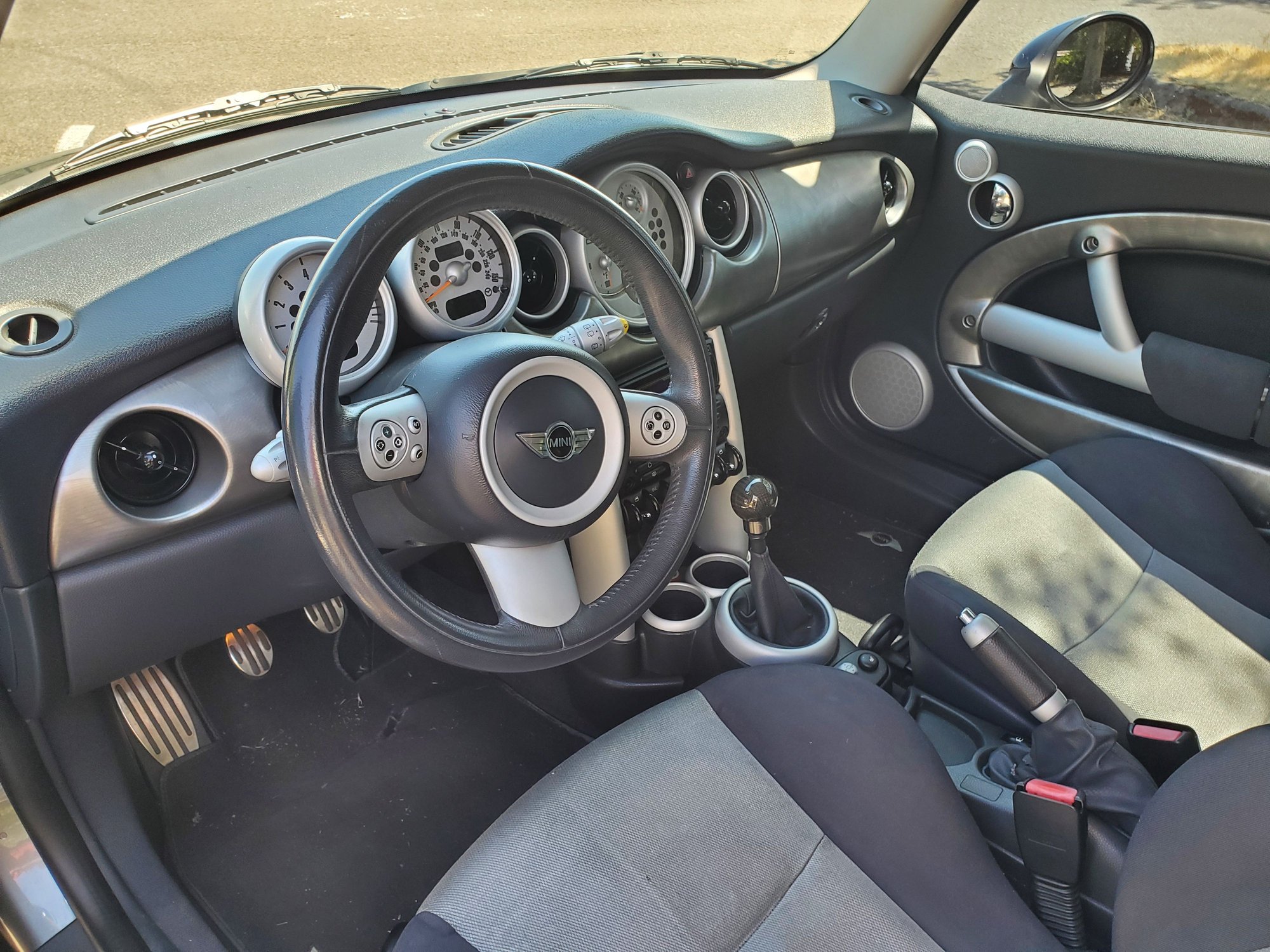 2005 Mini R53: "Mk I" Mini Cooper S - 2005 Mini Cooper S - Used - VIN WMWRE33585TL11874 - 131,000 Miles - 4 cyl - 2WD - Manual - Hatchback - Gray - Tacoma, WA 98406, United States