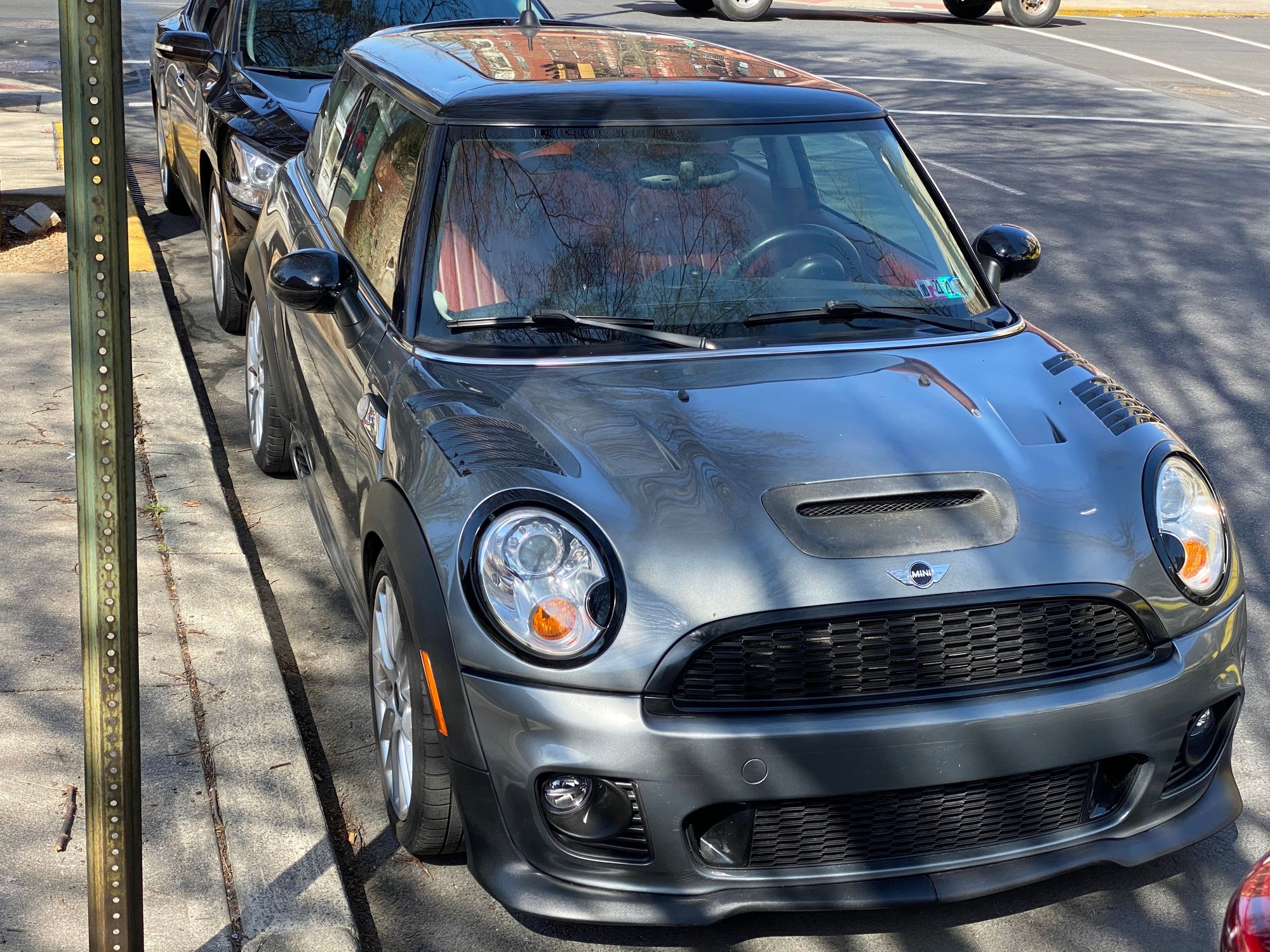 2007 Mini R56: "Mk II" Mini Hatch/Hardtop range - 07 r56 - Used - VIN WMWMF735X7TT84469 - 125,000 Miles - 4 cyl - 2WD - Manual - Hatchback - Gray - Reading, PA 19601, United States