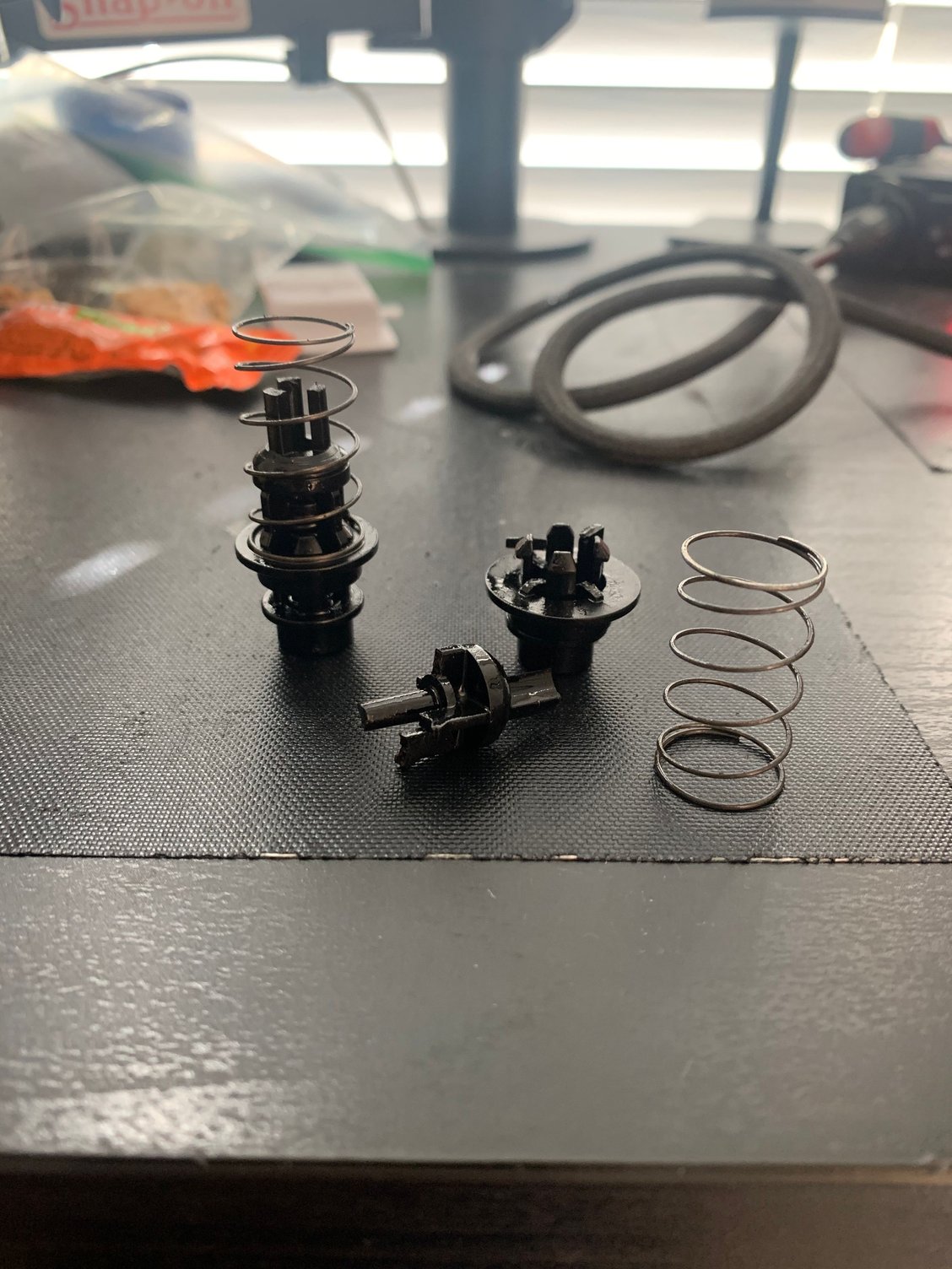 R50/R53 Oil drain back plunger North American Motoring