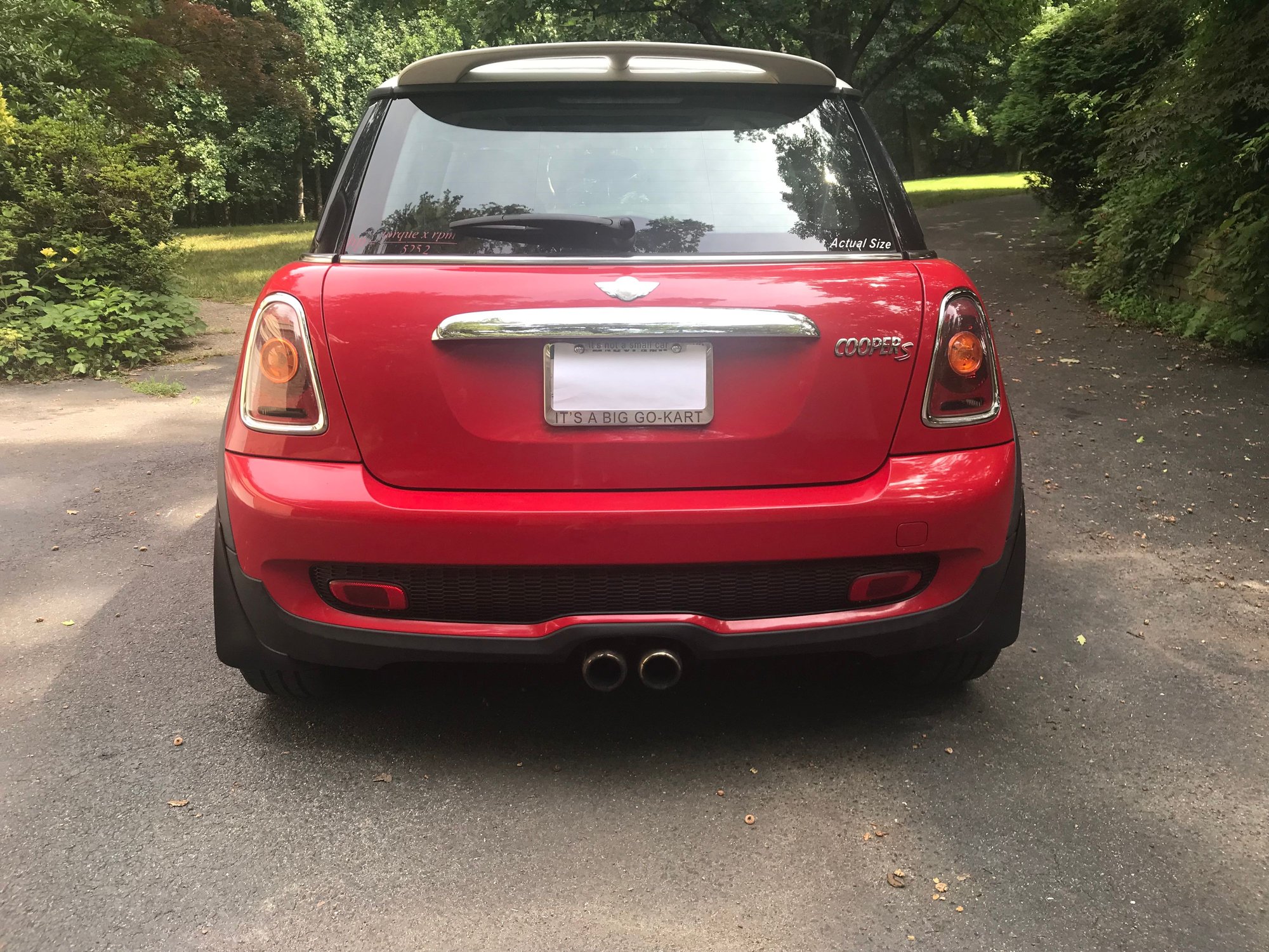 2009 Mini R56: "Mk II" Mini Hatch/Hardtop range - 2009 MINI Cooper S: Looks good, drives well, needs some TLC. - Used - VIN WMWMF73509TT95564 - 150,000 Miles - 4 cyl - 2WD - Manual - Hatchback - Red - Fallston, MD 21047, United States
