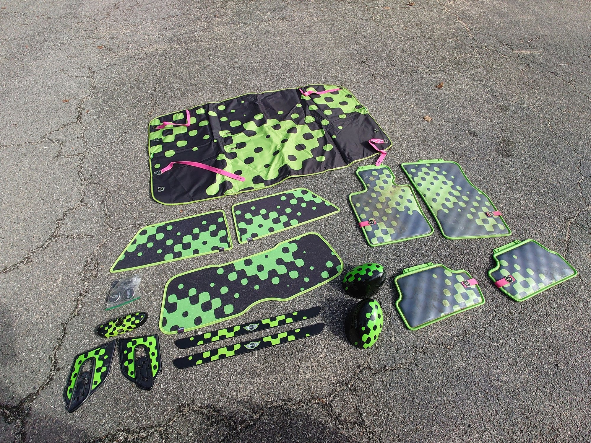 Accessories - Vivid Green interior/Exterior Kit - Used - 2016 to 2024 Mini All Models - Macon, GA 31204, United States