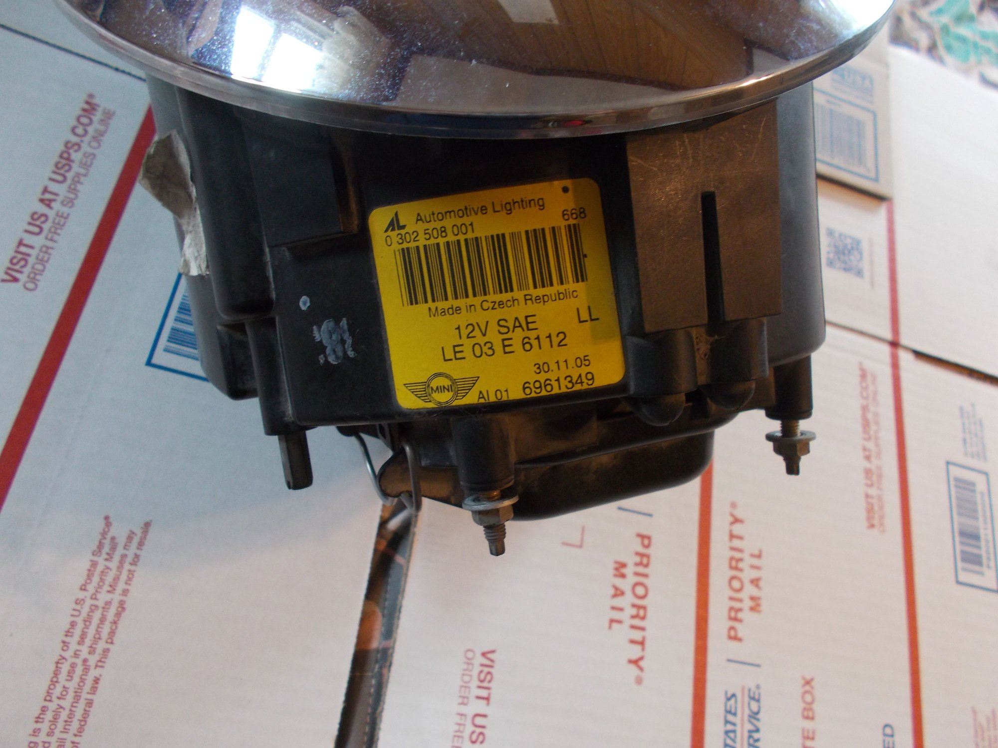 Lights - 2005-2006 MINI Cooper Drivers Side Halogen Headlight. - Used - 2005 to 2006 Mini R50: "Mk I" Mini One & Cooper - 2005 to 2008 Mini R52: "Mk I" Mini Convertible - 2005 to 2006 Mini R53: "Mk I" Mini Cooper S - Bryan, OH 43506, United States