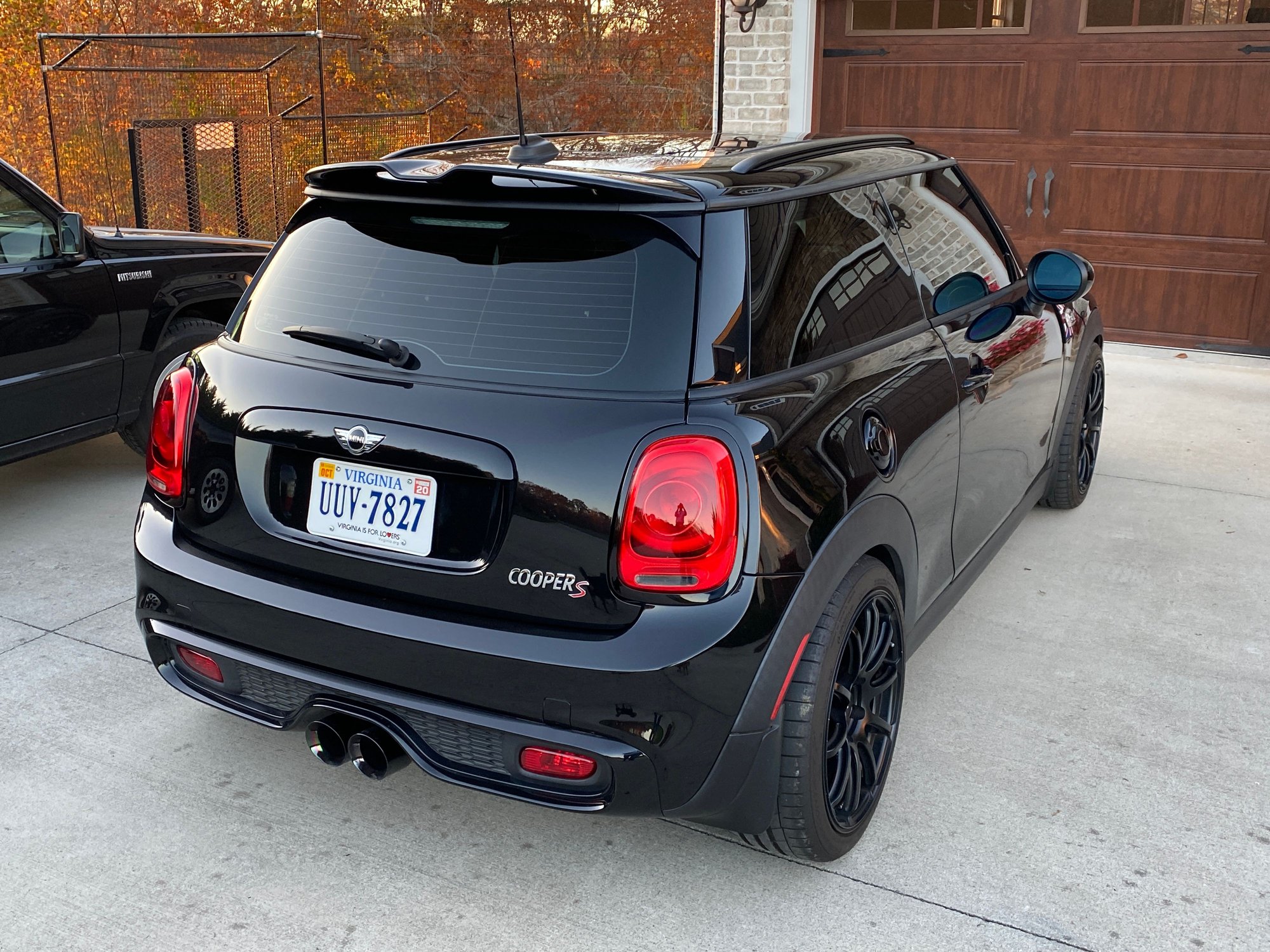 2015 Mini F56: Mini Hatch/Hardtop - 2015 Mini Cooper S - Used - VIN WMWXP7C50F2A60089 - 44,037 Miles - 4 cyl - 2WD - Manual - Hatchback - Black - Madison Heights, VA 24572, United States