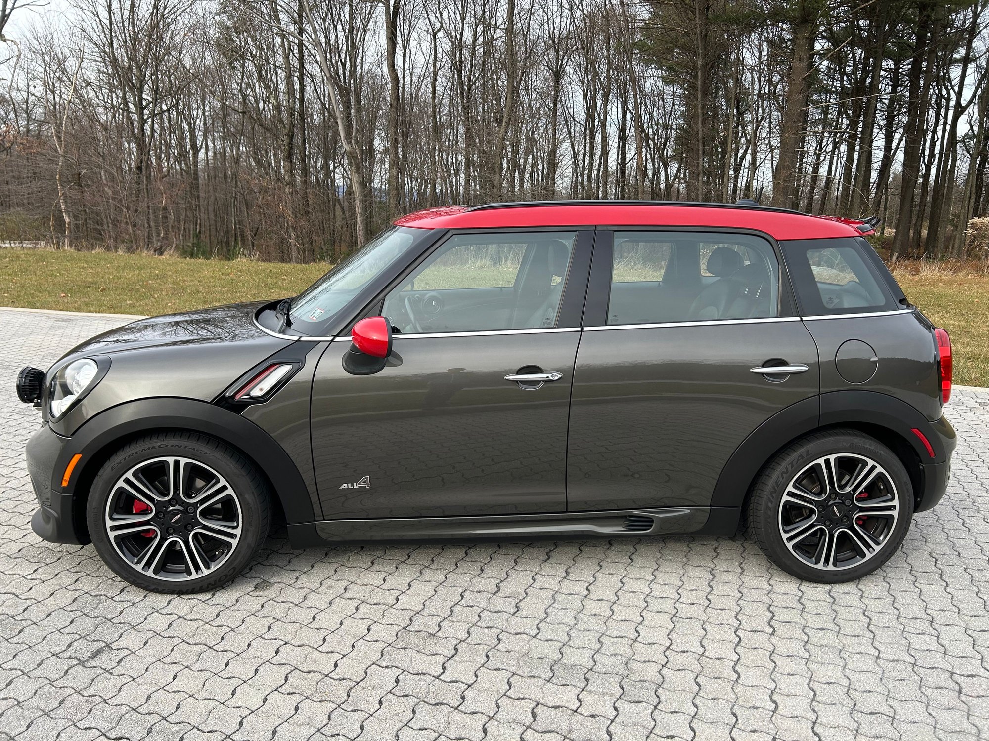2013 Mini R60: Countryman - 2013 Countryman JCW - 72k miles - Used - VIN WMWXD1C50DWM28618 - 72,549 Miles - 4 cyl - Manual - SUV - Gray - Palmerton, PA 18071, United States