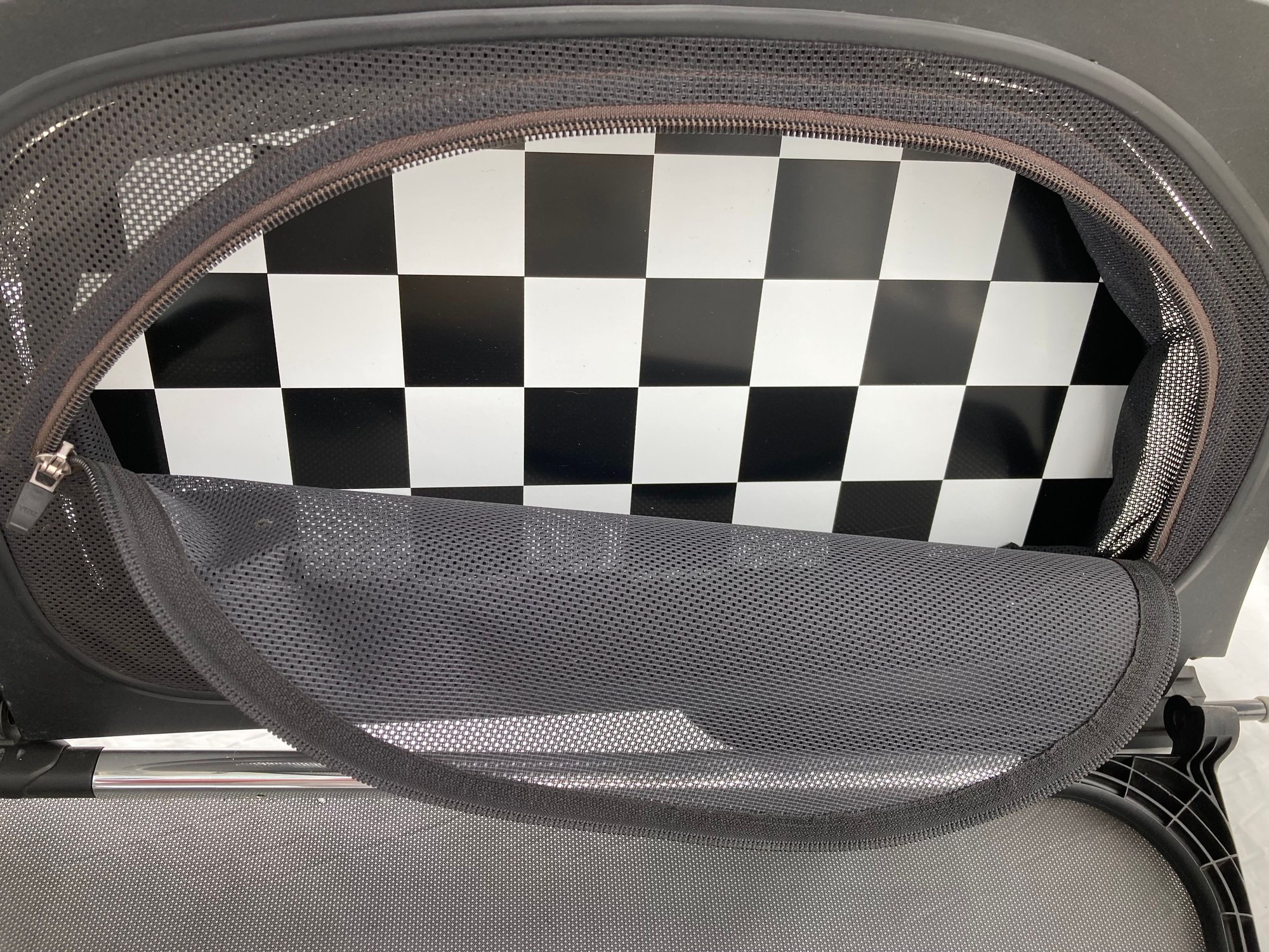 Accessories - R52/57 Wind Deflector FREE SHIPPING - Used - 2009 to 2013 Mini R57: "Mk II" Mini Convertible - 2005 to 2008 Mini R52: "Mk I" Mini Convertible - Brockton, MA 02302, United States