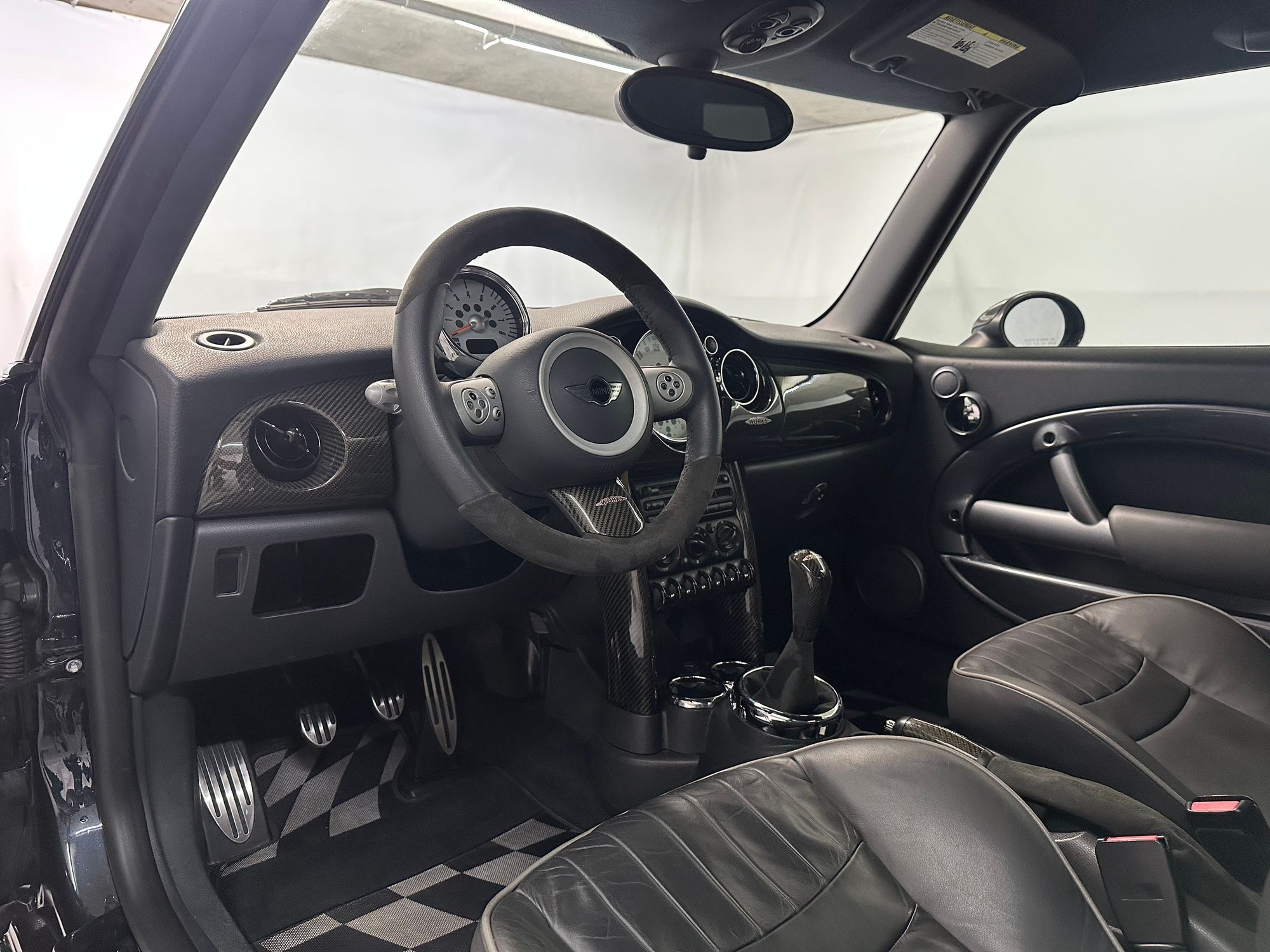 2006 Mini R53: "Mk I" Mini Cooper S - MINI R53 2006 Factory JCW Slicktop Checkmate - Used - VIN WMWRE33536TL21407 - 35,000 Miles - 4 cyl - 2WD - Manual - Hatchback - Black - Montreal, QC H2T2J2, Canada