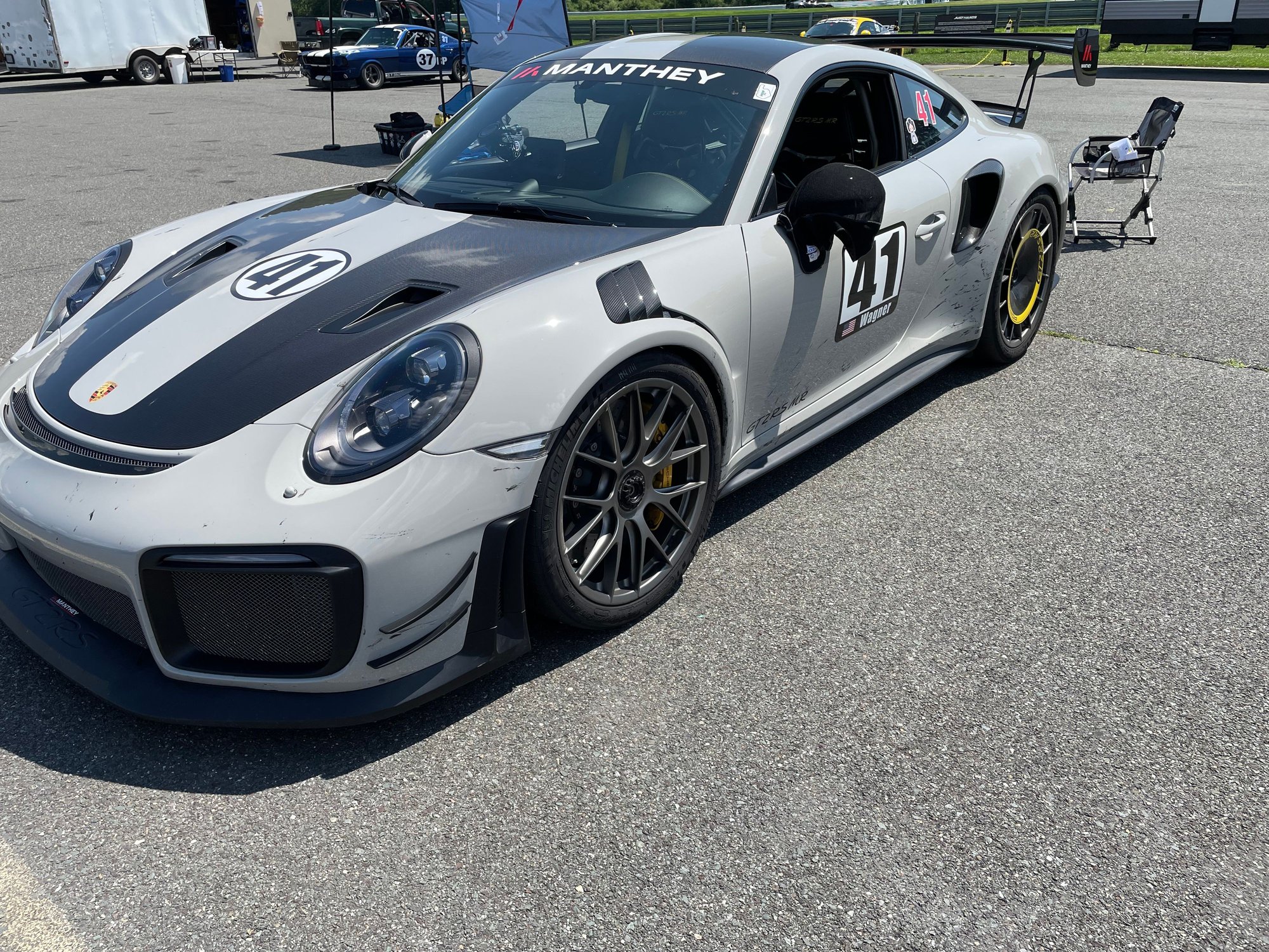 A GT2 Porsche