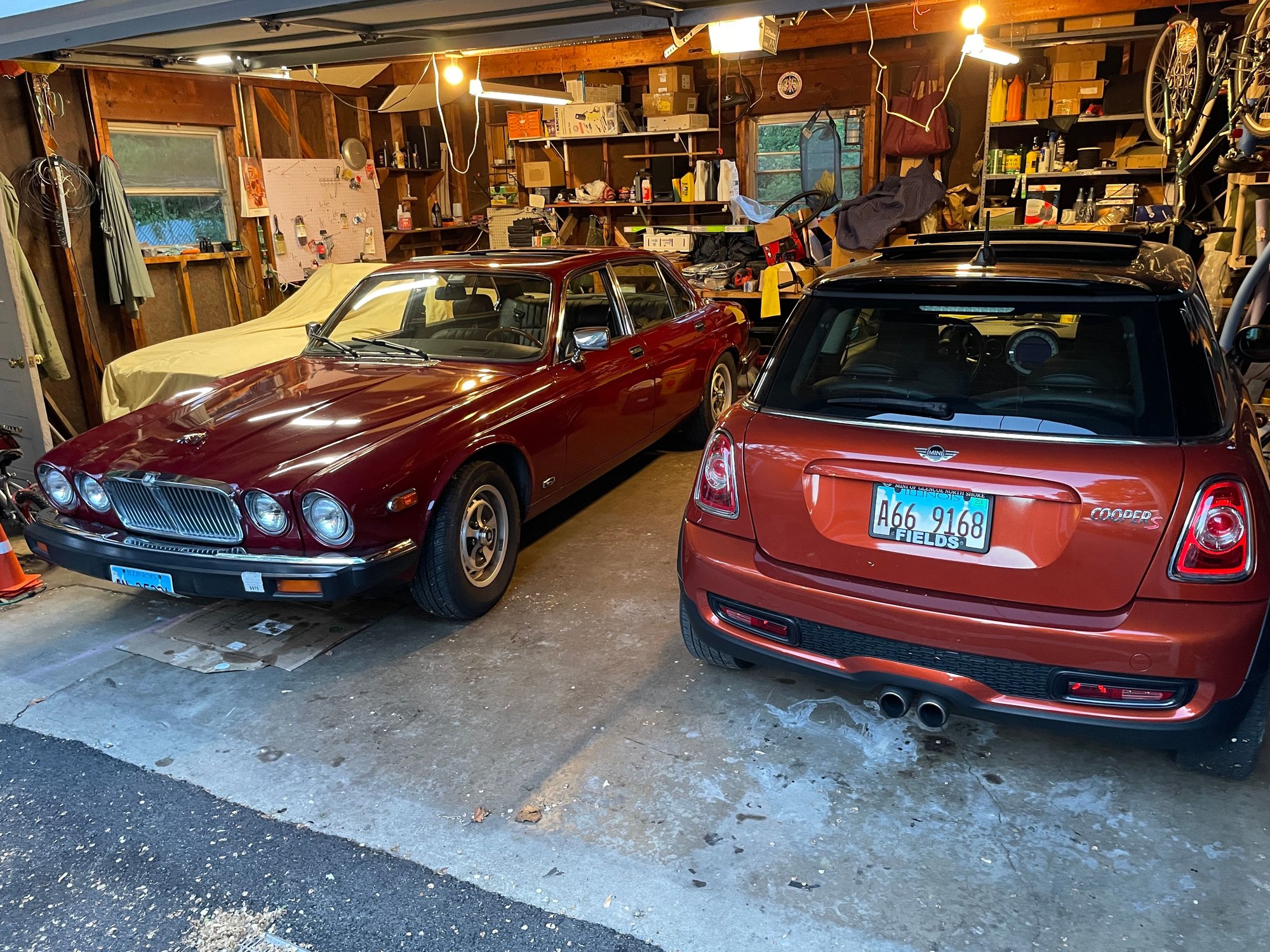 2013 Mini R56: "Mk II" Mini Hatch/Hardtop range - Beautiful manual ORANGE 2013 MCS - Used - VIN WMWSV3C55DT476121 - 125,000 Miles - 4 cyl - 2WD - Manual - Hatchback - Orange - Mundelein, IL 60060, United States
