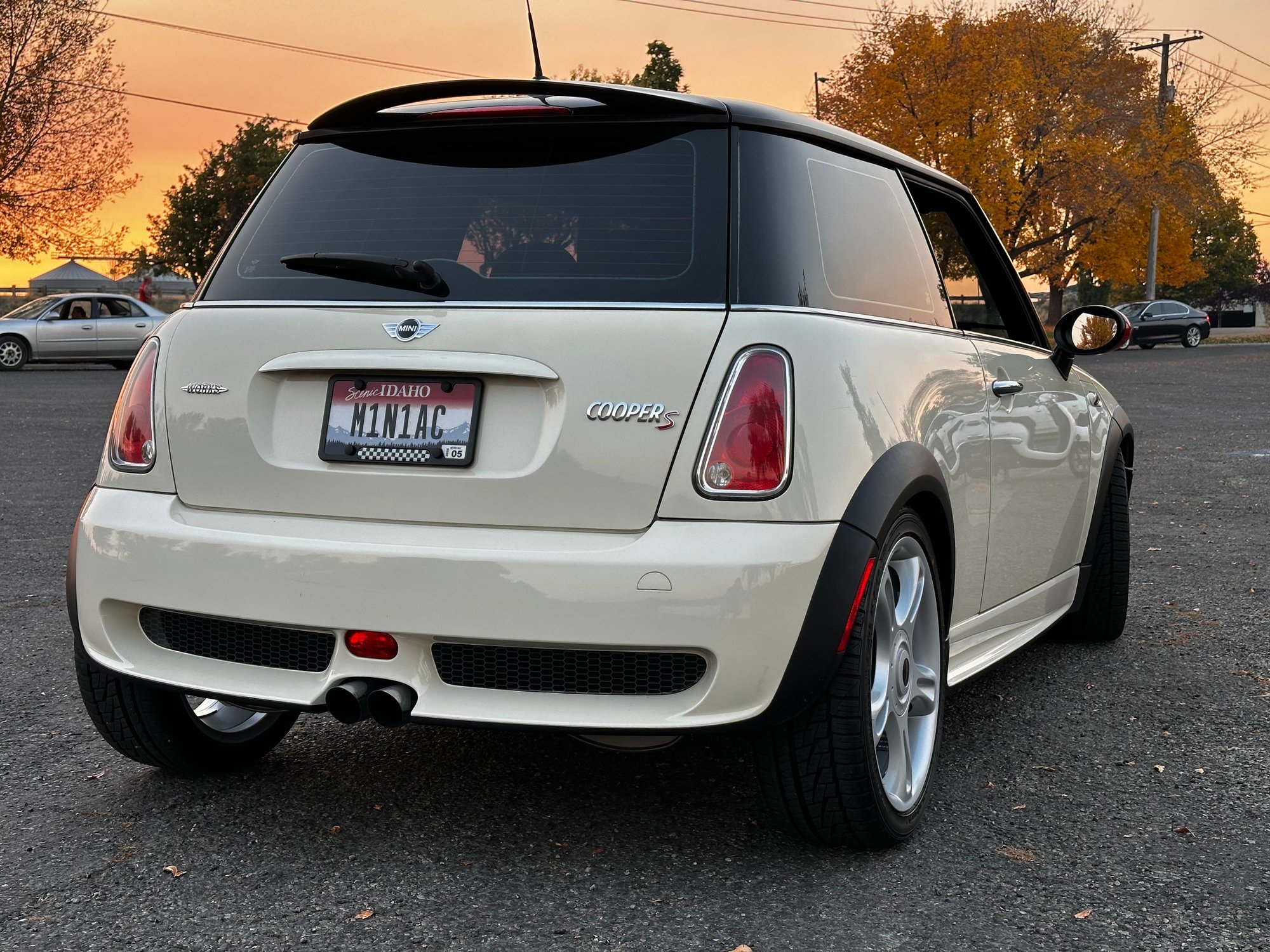2006 Mini R53: "Mk I" Mini Cooper S - 2006 Mini Cooper Factory JCW - Used - VIN WMWRE33506TL20926 - 106,000 Miles - 4 cyl - 2WD - Manual - Coupe - White - Idaho Falls, ID 83402, United States