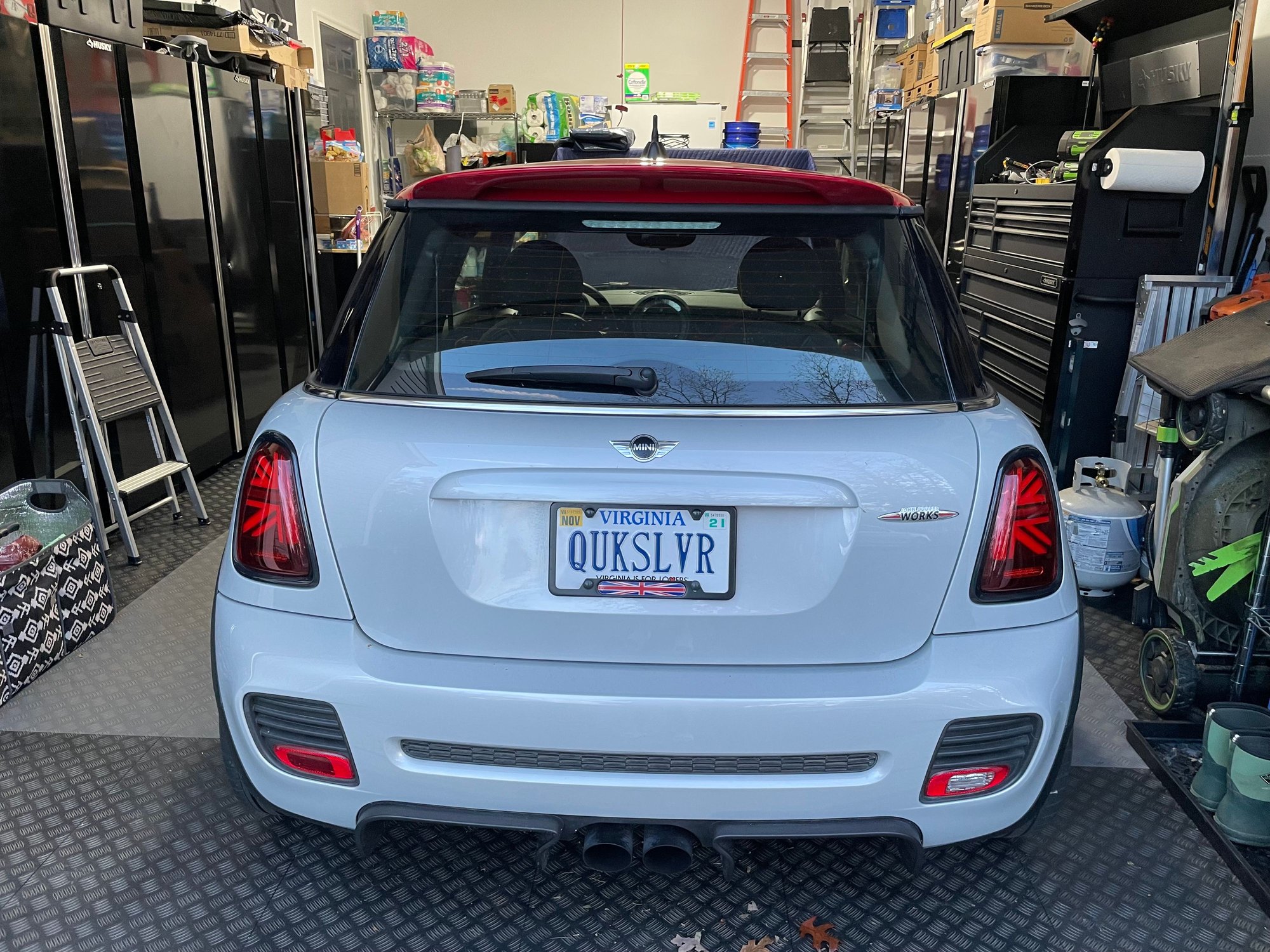 2013 Mini R56: "Mk II" Mini Hatch/Hardtop range - 2013 N18 JCW Low Miles - Used - VIN WMWSU9C57DT722513 - 39,000 Miles - 4 cyl - Manual - Hatchback - Silver - Charlottesville, VA 22902, United States