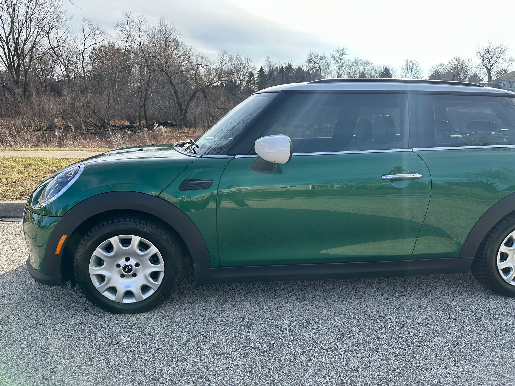 2024 Mini F56: Mini Hatch/Hardtop - 2024 Mini Cooper Hardtop 3-door 6spd - Green on Tan with Low Miles! - Used - VIN WMW33DH08R2U53099 - 12,900 Miles - 3 cyl - 2WD - Manual - Hatchback - Other - Madison, WI 53705, United States