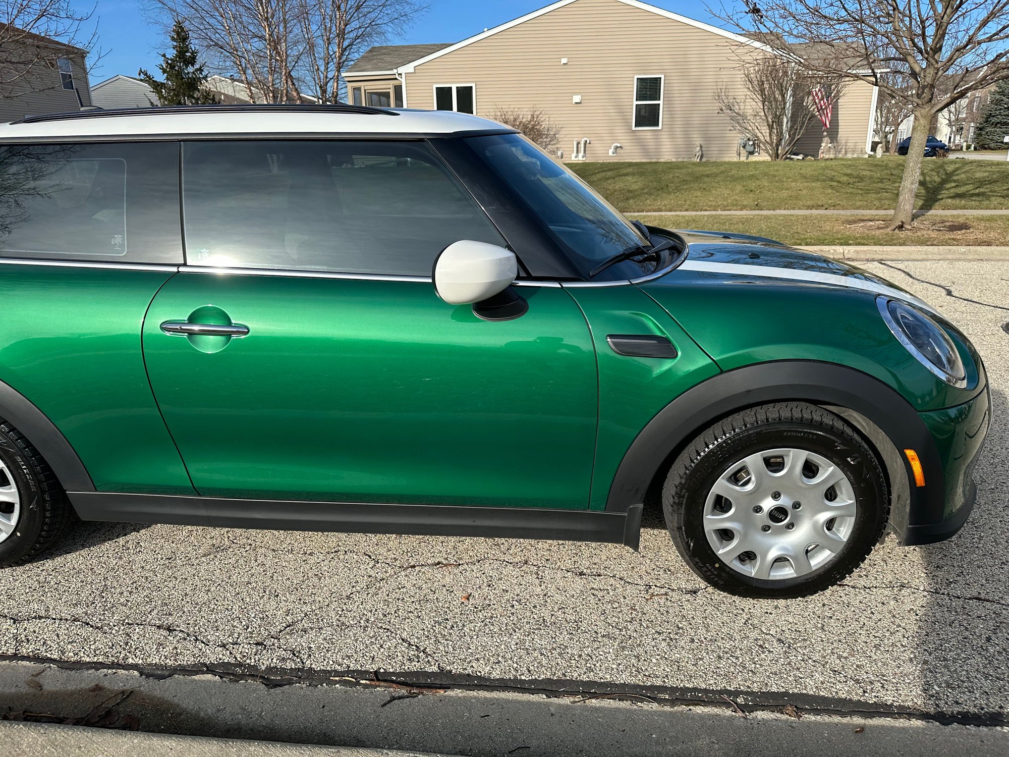 2024 Mini F56: Mini Hatch/Hardtop - 2024 Mini Cooper Hardtop 3-door 6spd - Green on Tan with Low Miles! - Used - VIN WMW33DH08R2U53099 - 12,900 Miles - 3 cyl - 2WD - Manual - Hatchback - Other - Madison, WI 53705, United States