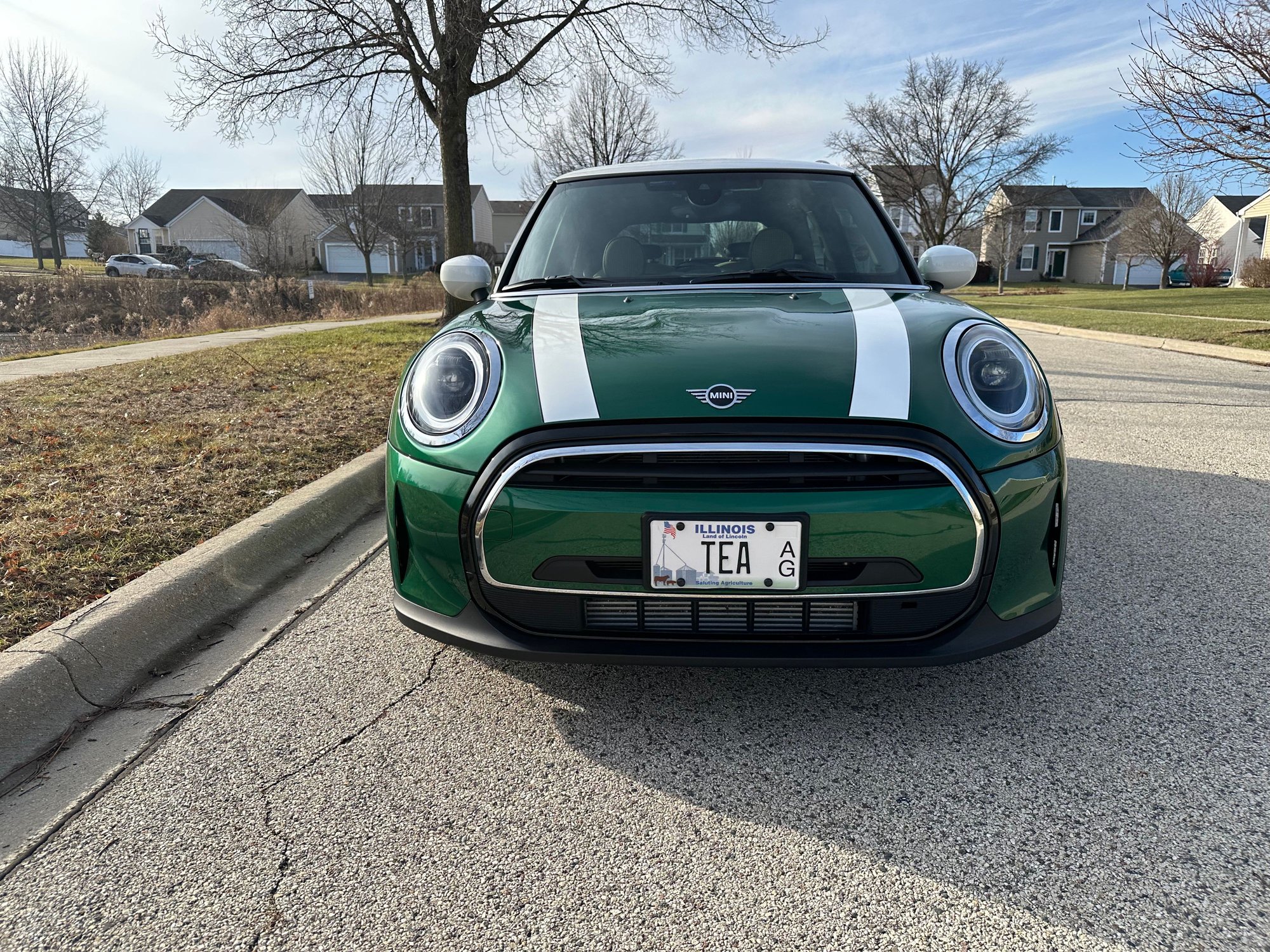 2024 Mini F56: Mini Hatch/Hardtop - 2024 Mini Cooper Hardtop 3-door 6spd - Green on Tan with Low Miles! - Used - VIN WMW33DH08R2U53099 - 12,900 Miles - 3 cyl - 2WD - Manual - Hatchback - Other - Madison, WI 53705, United States