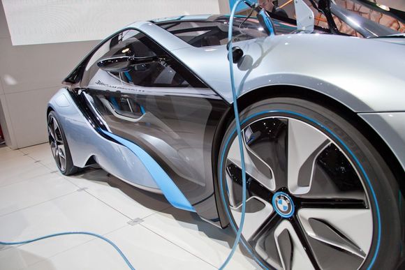 BMW i8 Concept charger