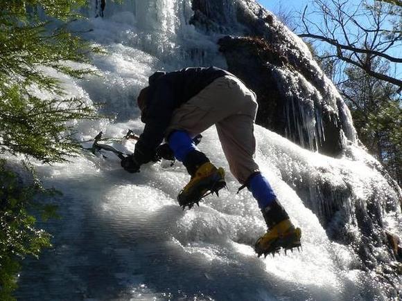 2101ice climbing