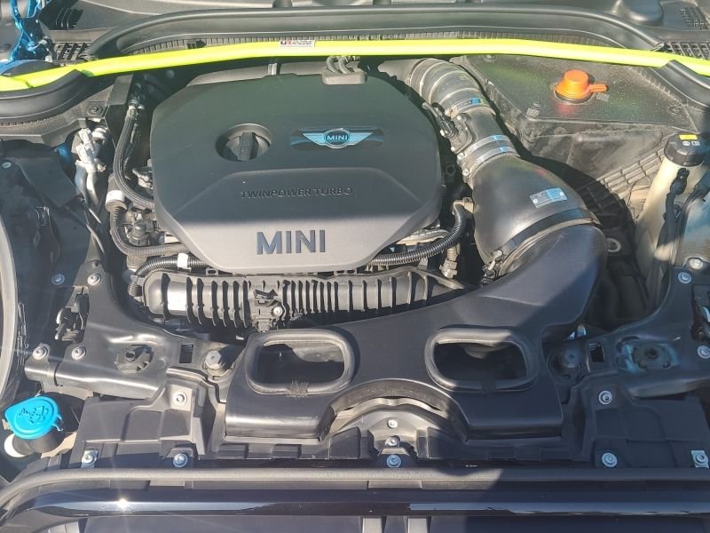 2019 Mini F56: Mini Hatch/Hardtop - 2019 2DR JCW Full loaded w/updated Digi Dash and Infotainment Center lots of extras.. - Used - VIN WMWXM9C50K2J08637 - 26,800 Miles - 4 cyl - 2WD - Automatic - Hatchback - Blue - Simi Valley, CA 93063, United States