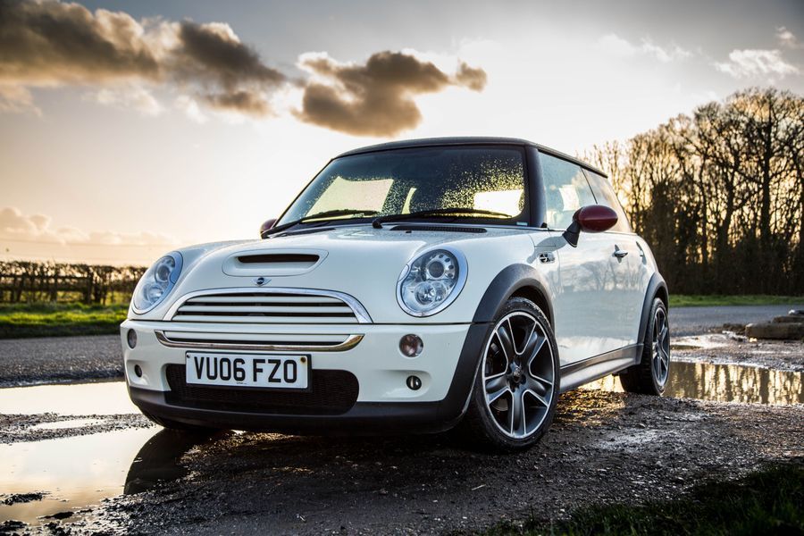 2005 - 2006 Mini R53: "Mk I" Mini Cooper S - Wanted 2005-2006 Mini Cooper S, Pepper white with low miles - Used - Hatchback - White - San Jose, CA 95125, United States