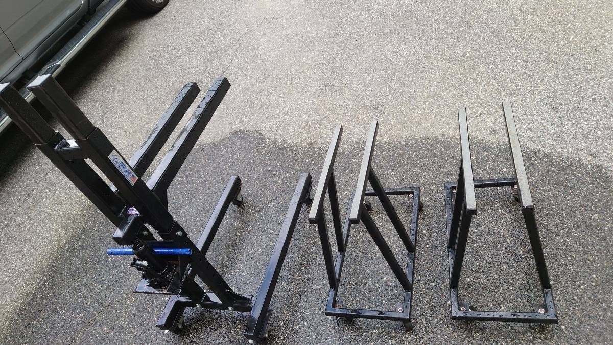 Stern Drive Lift / Stands