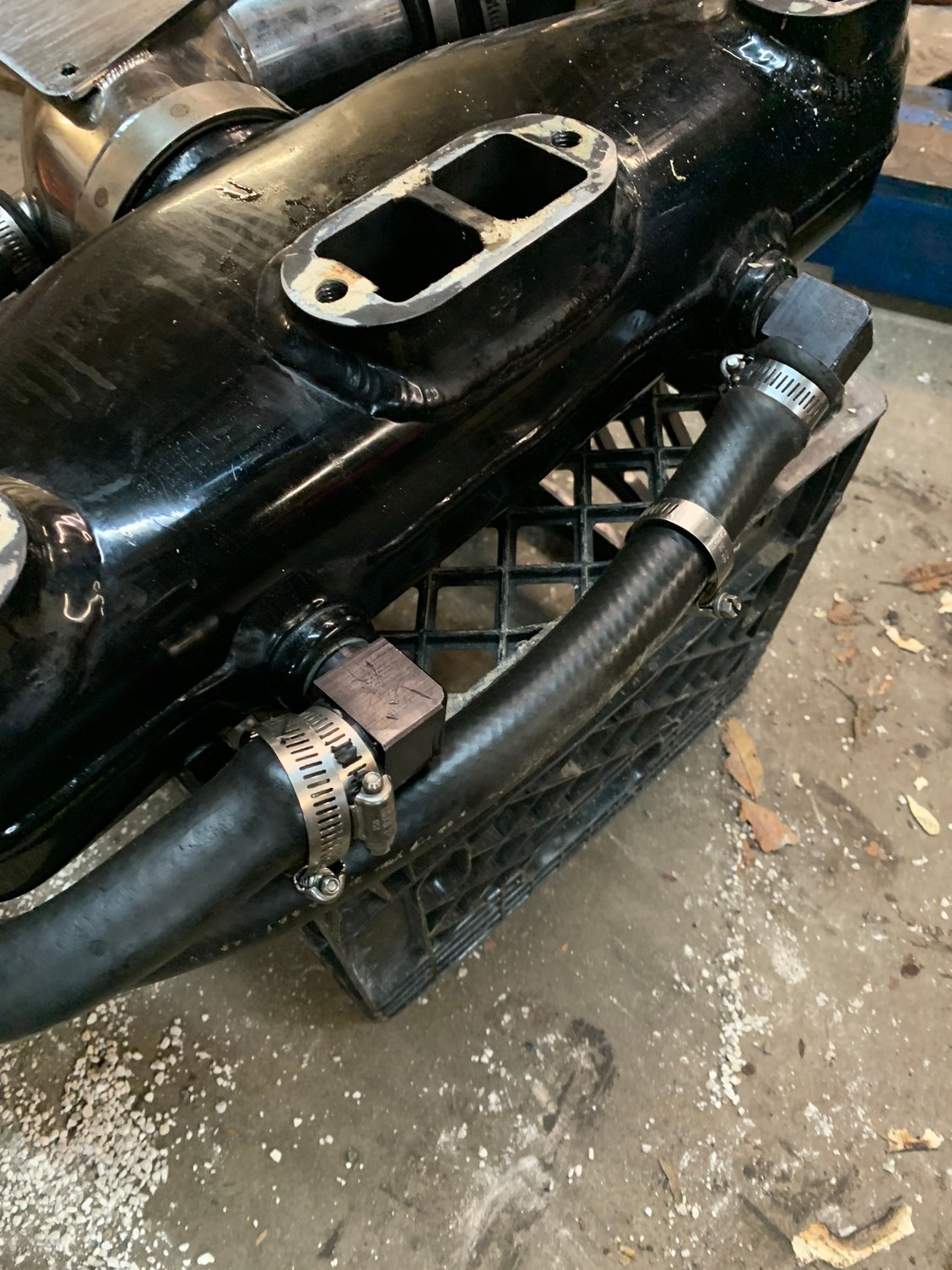 Stainless marine exhaust pipe plugs