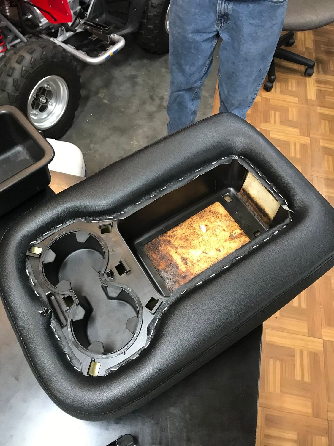 Pics NNBS ('08) Center Console/Seat in NBS ('05) PerformanceTrucks