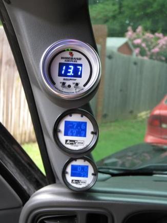 dual aeroforce 
autometer C2 wideband