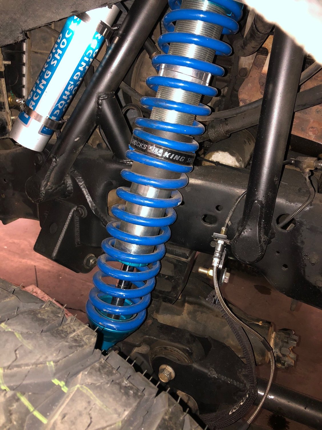ACTUAL DIFFERENCES BETWEEN COIL SPRING AND TORSION BAR LIFT SPINDLES